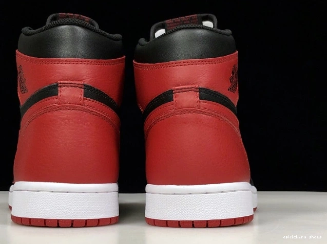 Cheap Banned OG Air Retro 555088-001 High Jordan 1 0713